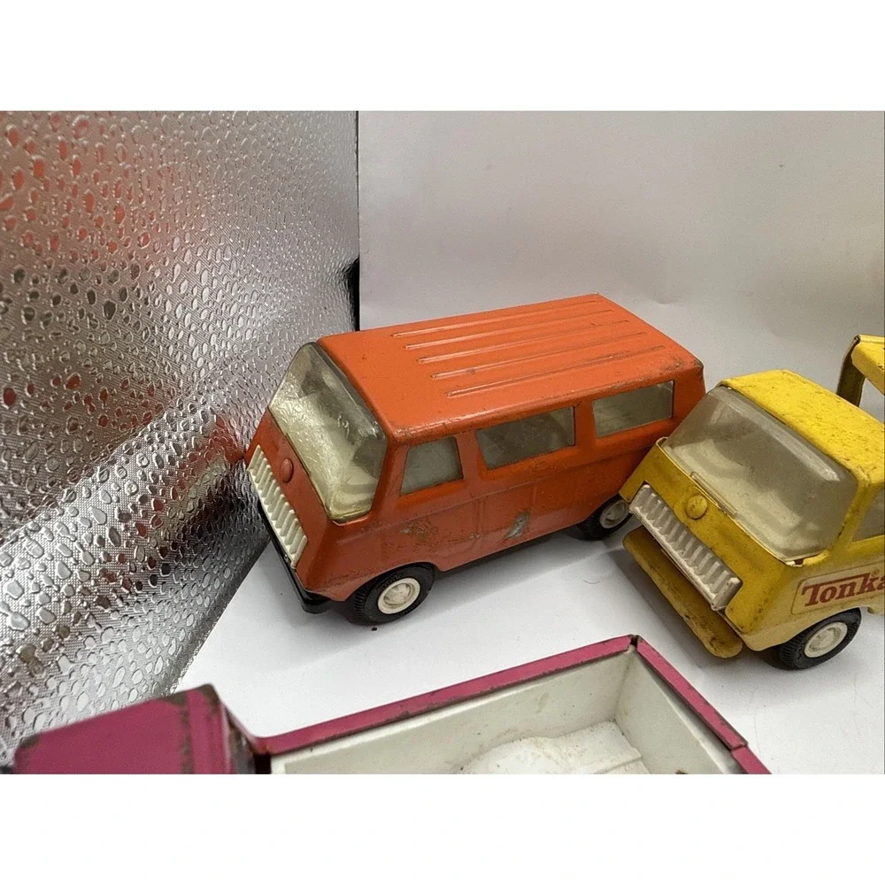 Vintage Lot of 5 Tonka Vehicles (car Carrier, Truck, Roadster, Tow Truck, Van)
